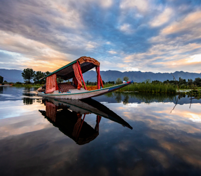 Ex - Srinagar  3N Srinagar | 1N Houseboat   4N 5D