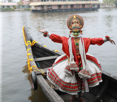 "Breathe in Serenity, Soak in Kerala" 2N Munnar /1N Thekkady /1N Alleppey  4N 5D